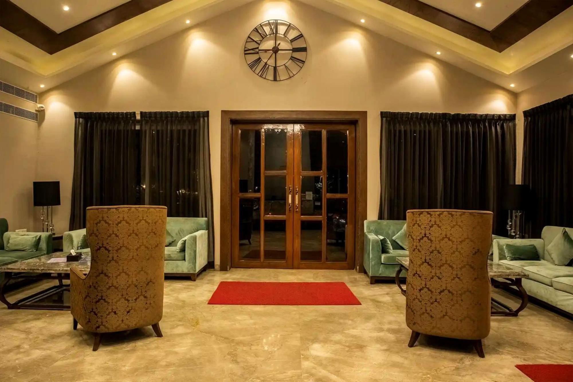 Basilica Resort - Where Luxury Redefines Mahābaleshwar Eksteriør billede